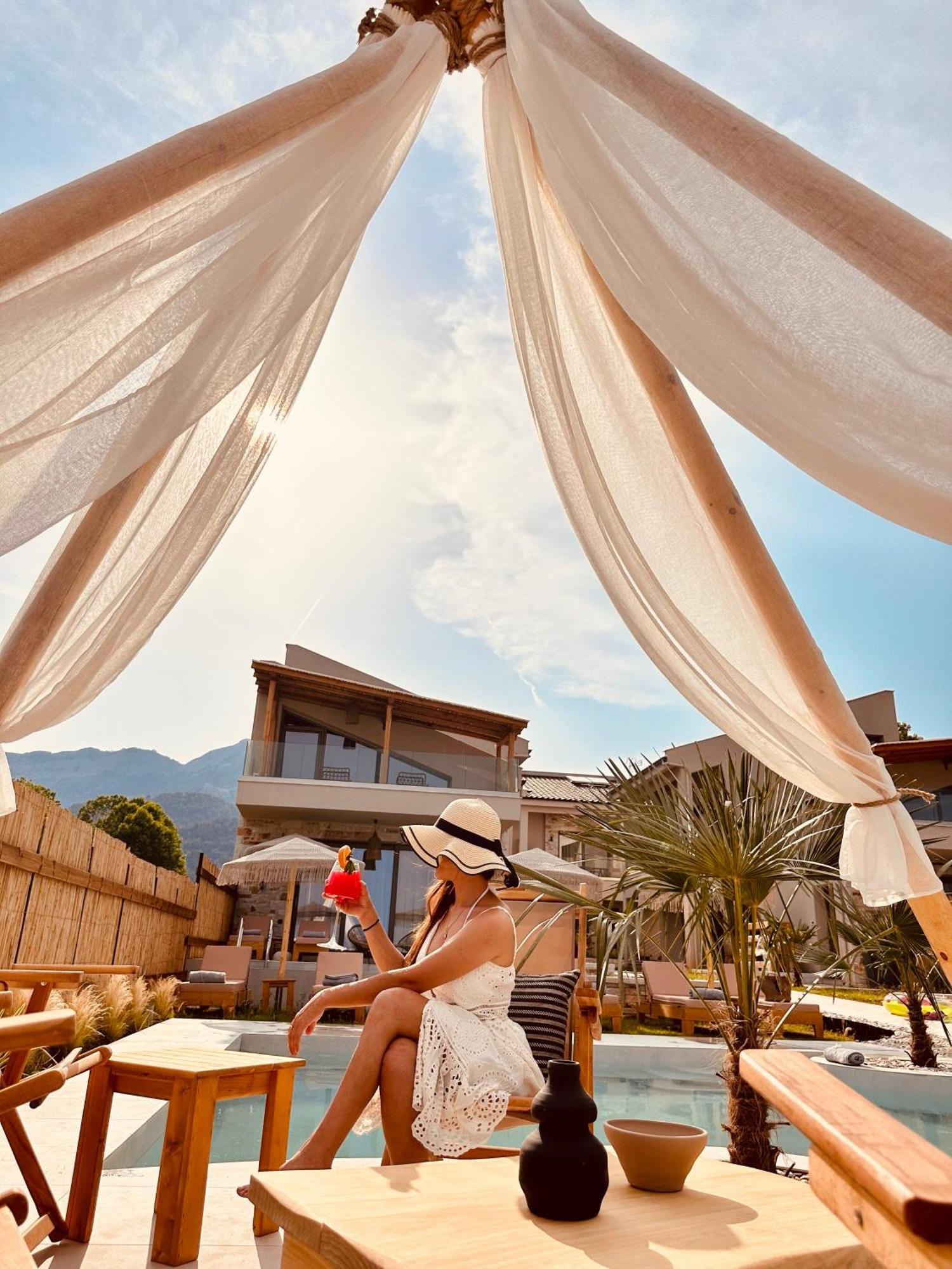 Amo Golden Suites クリッシ・アモウディア エクステリア 写真